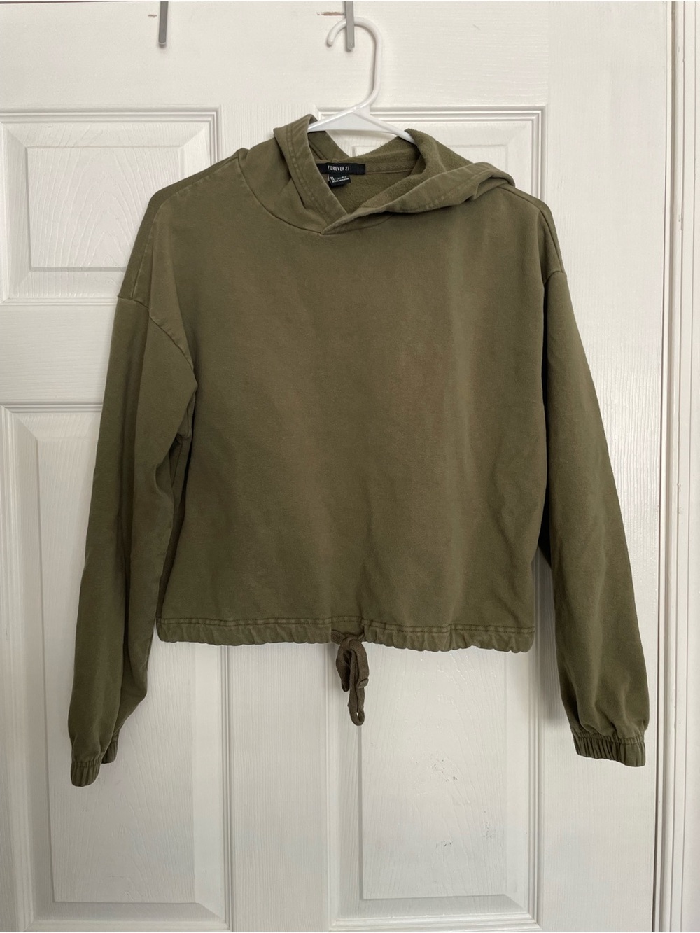 Forever21 Size Small Cropped Olive Green Hoodie with Drawstring
